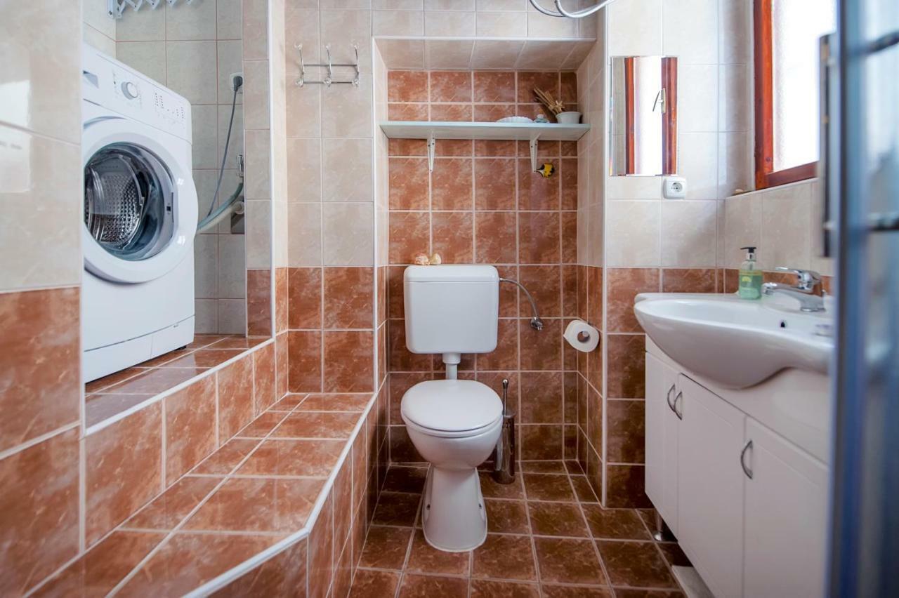 Studio Apartment Grisia Ρόβινι Εξωτερικό φωτογραφία