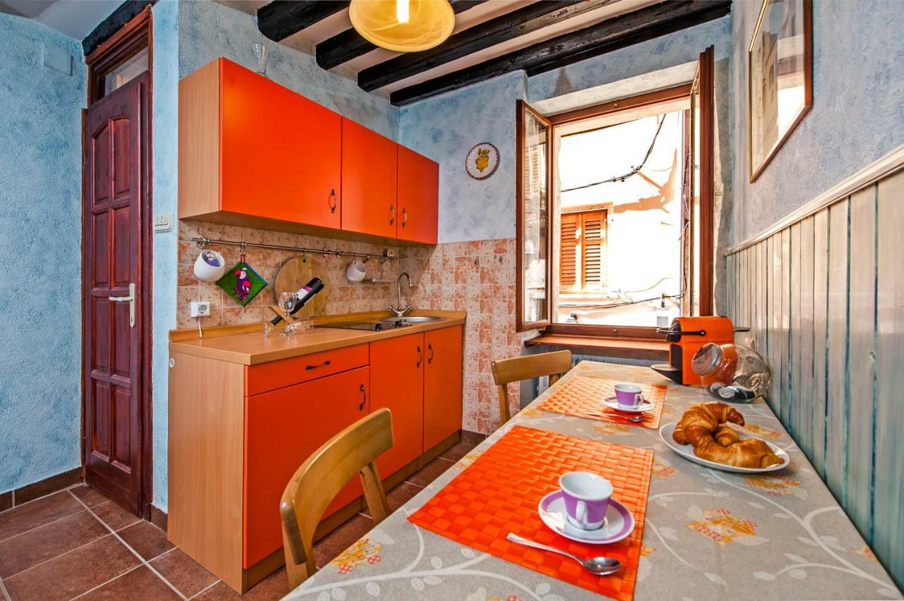Studio Apartment Grisia Ρόβινι Εξωτερικό φωτογραφία