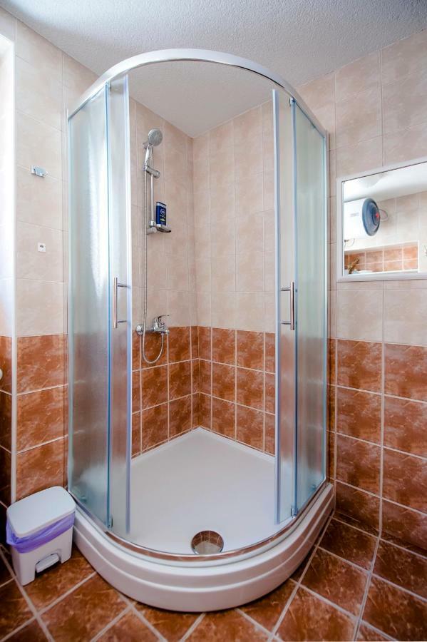 Studio Apartment Grisia Ρόβινι Εξωτερικό φωτογραφία